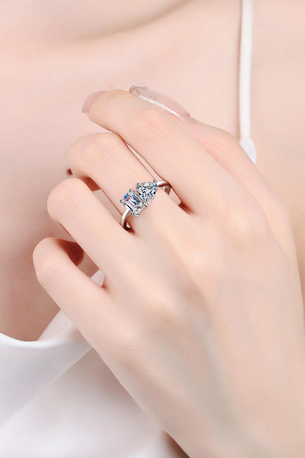 Rhodium-Plated 2 Carat Moissanite Ring Carauana Store