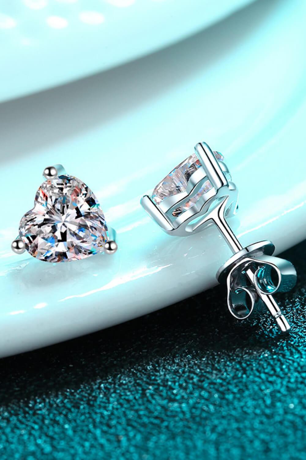 2 Carat Moissanite Heart-Shaped Stud Earrings Carauana Store