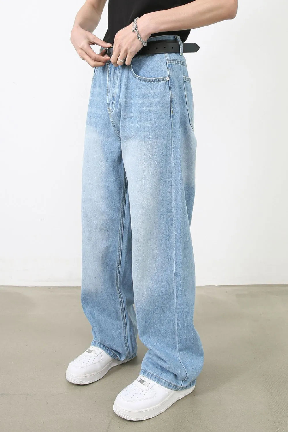 Men's Wide Straight Jeans with Pockets Carauana Store
