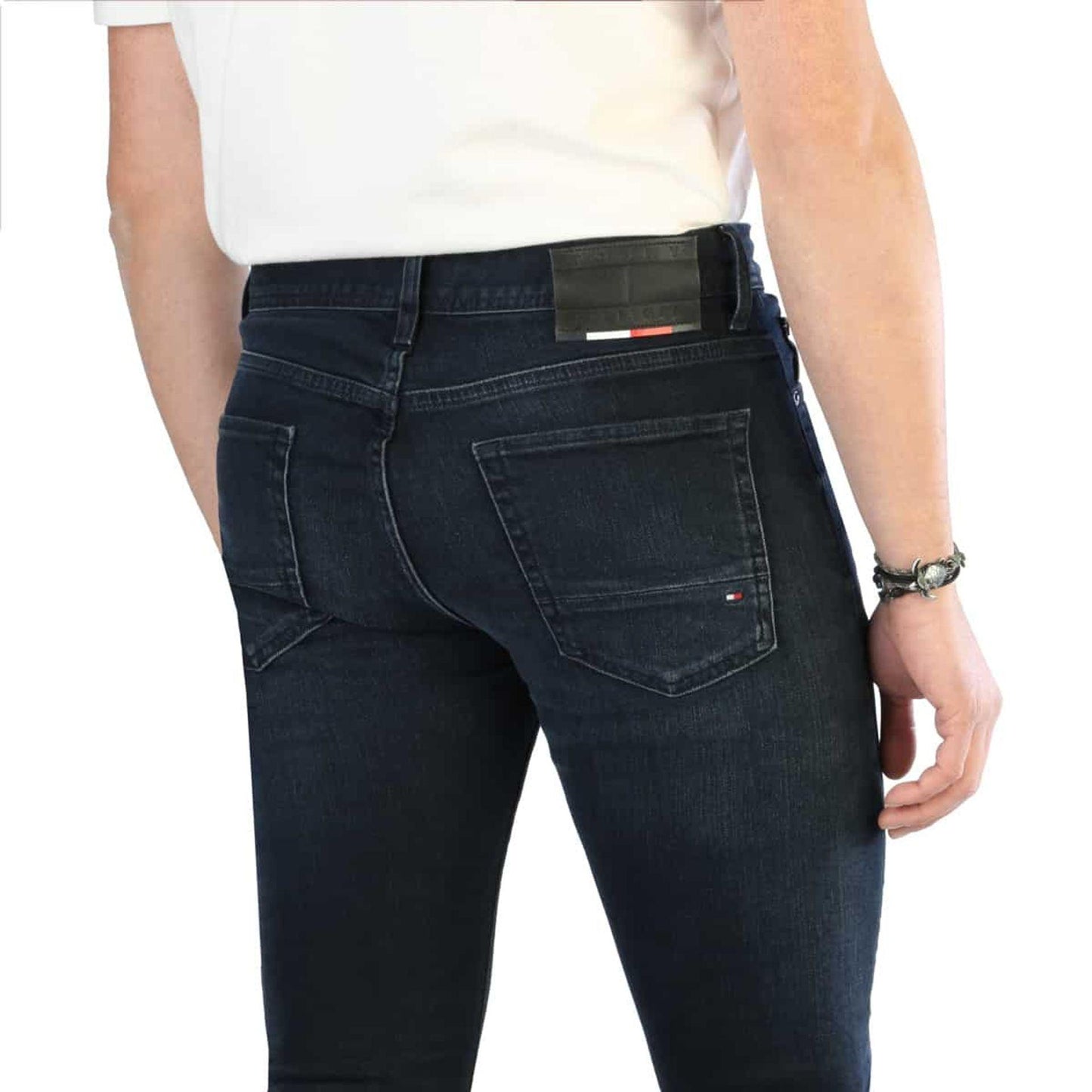 Tommy Hilfiger Jeans Carauana Store