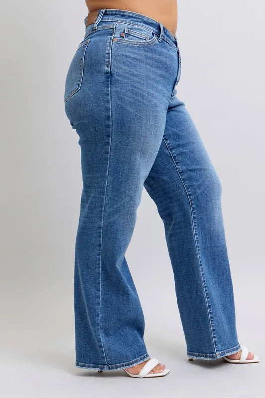 Judy Blue Full Size High Waist V-Front Vintage Wash Straight Jeans Plus Size Carauana Store