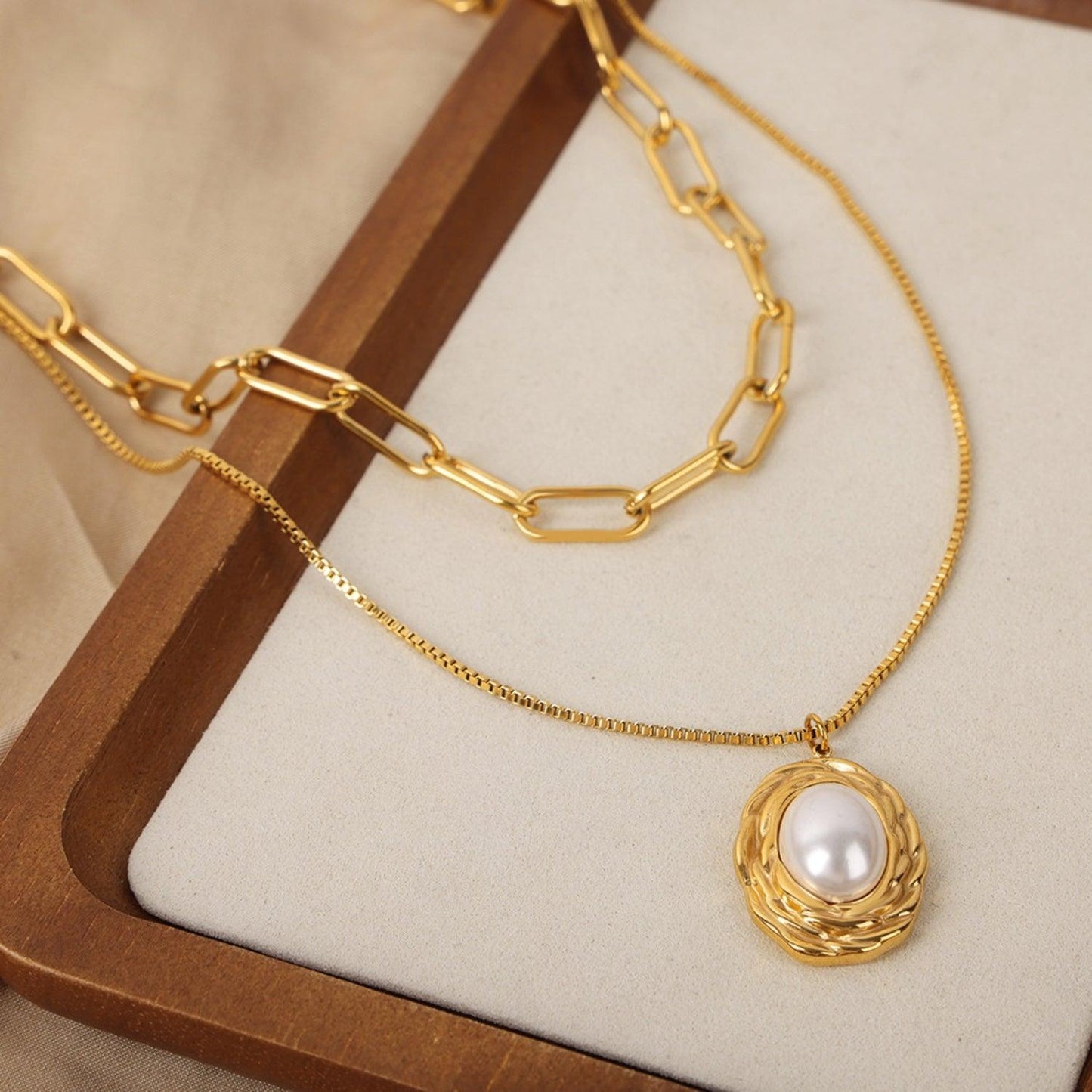Inlaid Pearl Double-Layered Titanium Steel Necklace Carauana Store